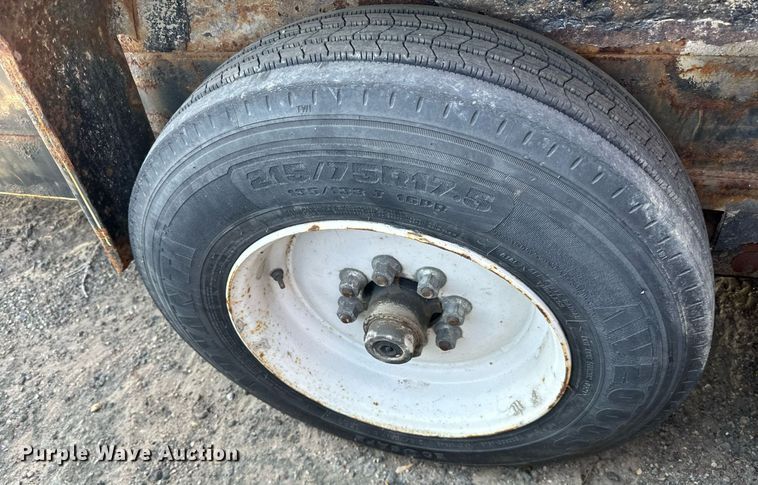 image for item EN2533 2016 DCT dump trailer