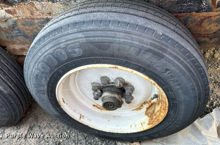 image for item EN2533 2016 DCT dump trailer