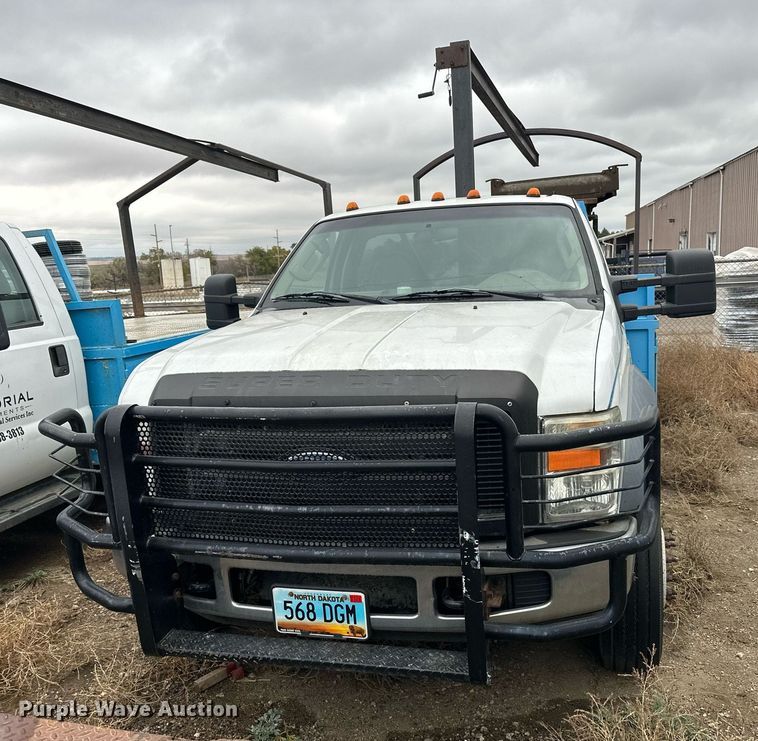 image for item EN2539 2008 Ford F550 Super Duty XL flatbed truck