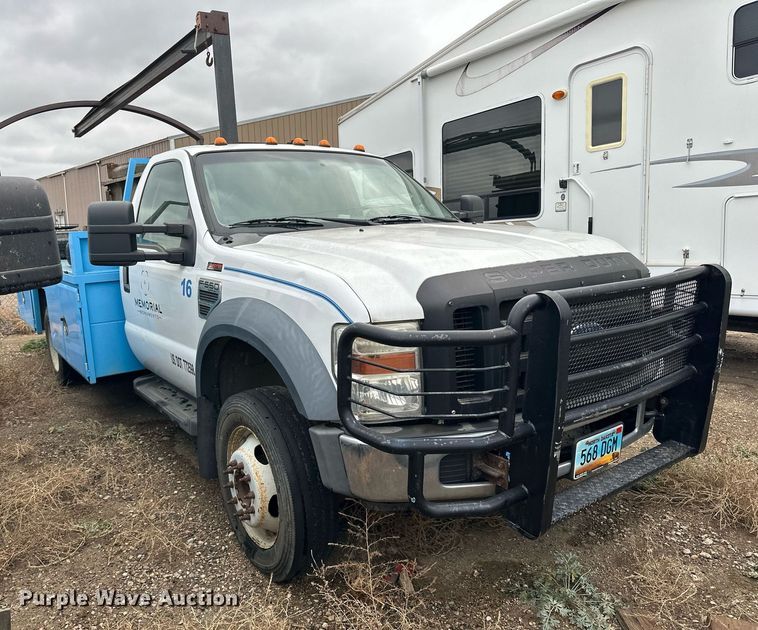 image for item EN2539 2008 Ford F550 Super Duty XL flatbed truck