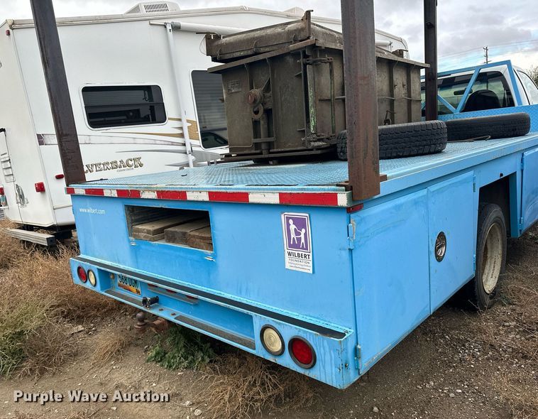 image for item EN2539 2008 Ford F550 Super Duty XL flatbed truck