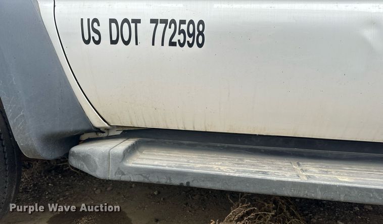 image for item EN2539 2008 Ford F550 Super Duty XL flatbed truck