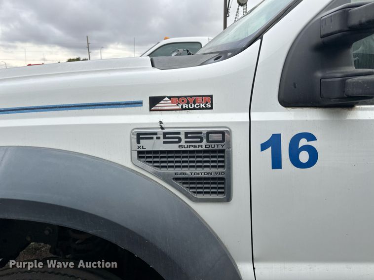 image for item EN2539 2008 Ford F550 Super Duty XL flatbed truck