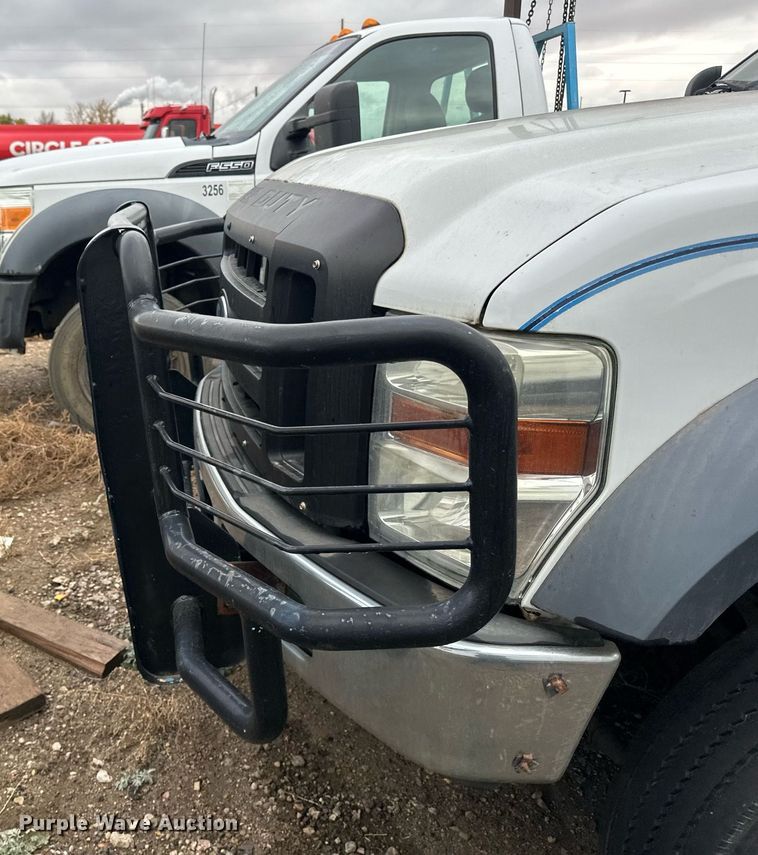 image for item EN2539 2008 Ford F550 Super Duty XL flatbed truck