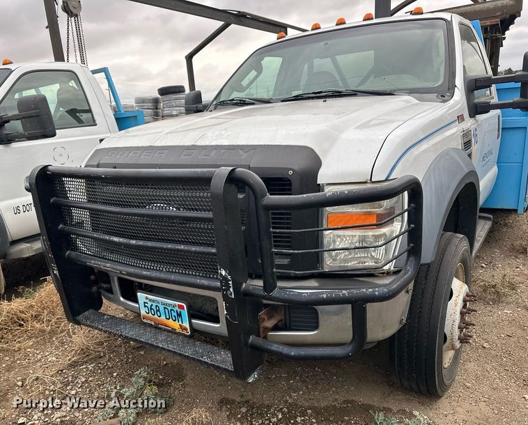 image for item EN2539 2008 Ford F550 Super Duty XL flatbed truck