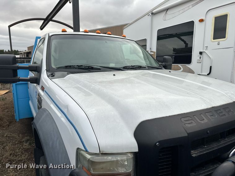 image for item EN2539 2008 Ford F550 Super Duty XL flatbed truck