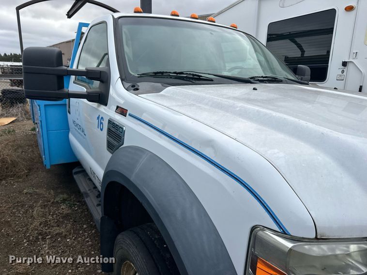 image for item EN2539 2008 Ford F550 Super Duty XL flatbed truck