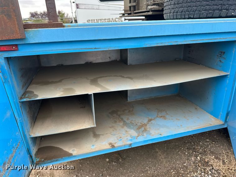 image for item EN2539 2008 Ford F550 Super Duty XL flatbed truck