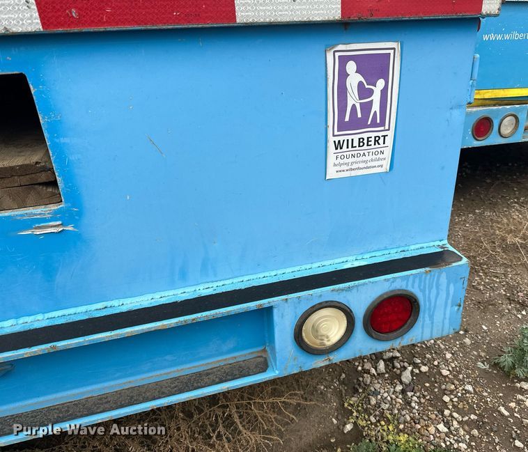 image for item EN2539 2008 Ford F550 Super Duty XL flatbed truck