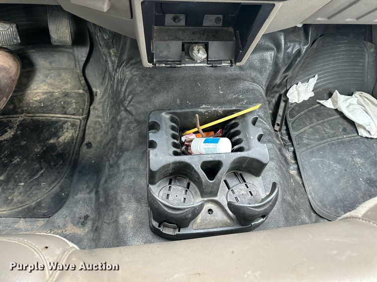 image for item EN2539 2008 Ford F550 Super Duty XL flatbed truck