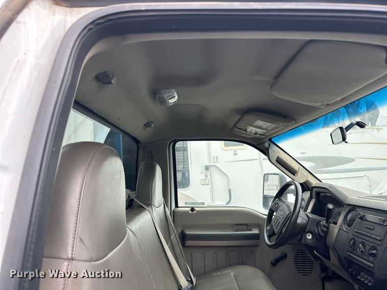 image for item EN2539 2008 Ford F550 Super Duty XL flatbed truck