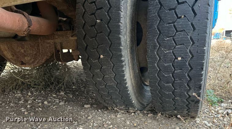 image for item EN2539 2008 Ford F550 Super Duty XL flatbed truck