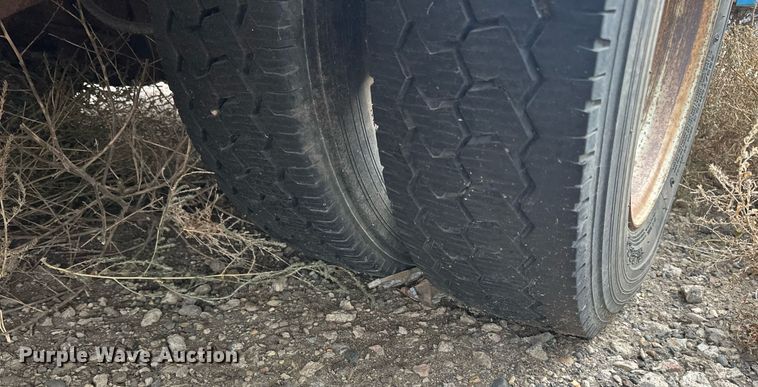 image for item EN2539 2008 Ford F550 Super Duty XL flatbed truck