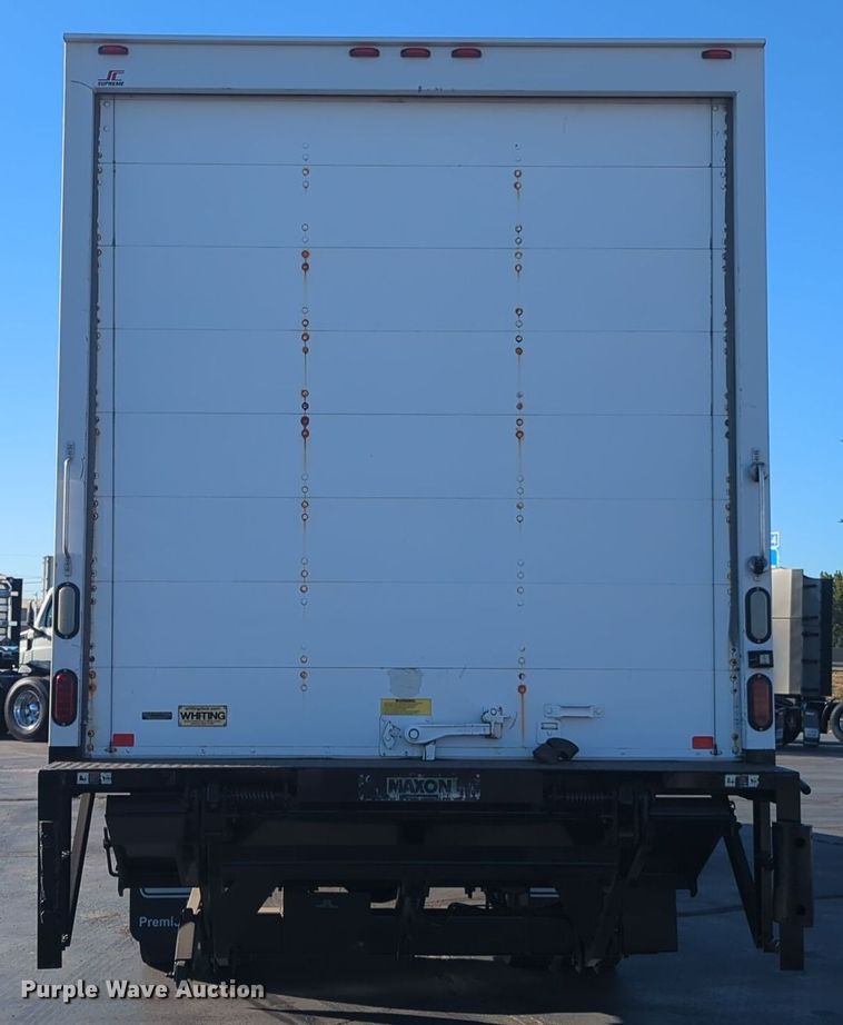 image for item EQ2382 2015 Ford F650 box truck