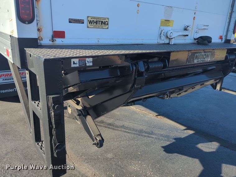 image for item EQ2382 2015 Ford F650 box truck