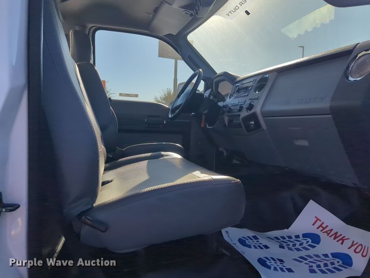 image for item EQ2382 2015 Ford F650 box truck