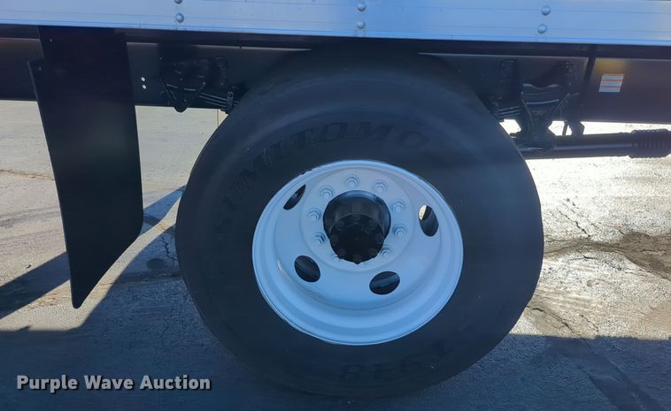 image for item EQ2382 2015 Ford F650 box truck