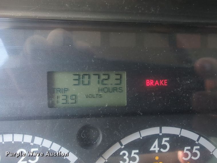 image for item EQ2388 2015 Freightliner Business Class M2 box truck