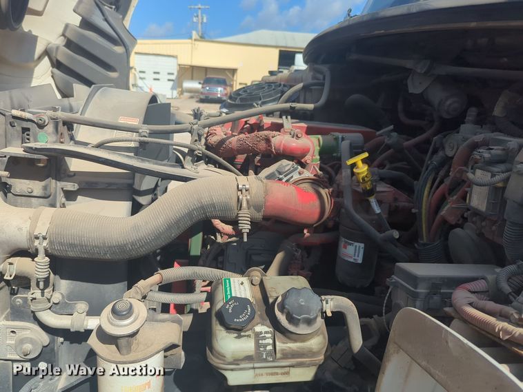 image for item EQ2388 2015 Freightliner Business Class M2 box truck