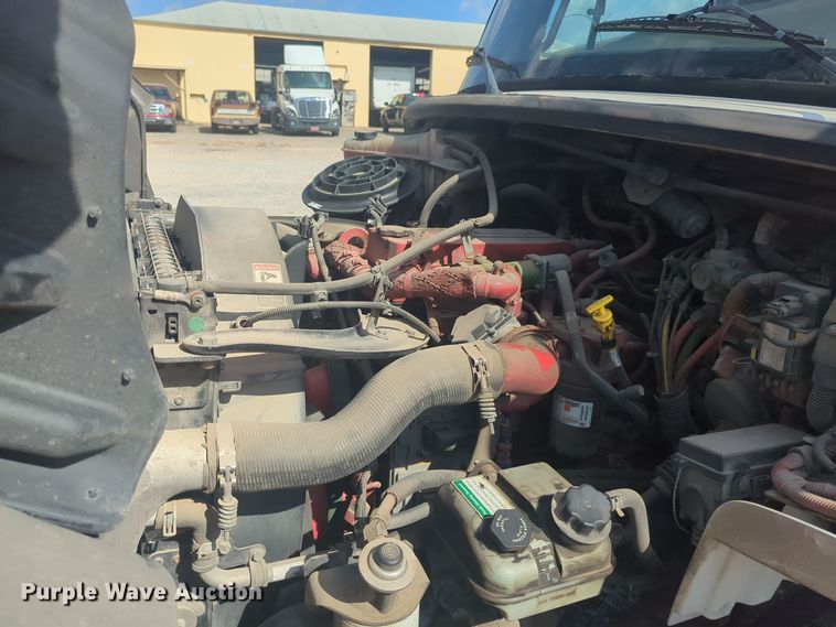 image for item EQ2388 2015 Freightliner Business Class M2 box truck