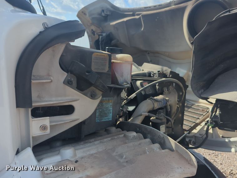 image for item EQ2388 2015 Freightliner Business Class M2 box truck