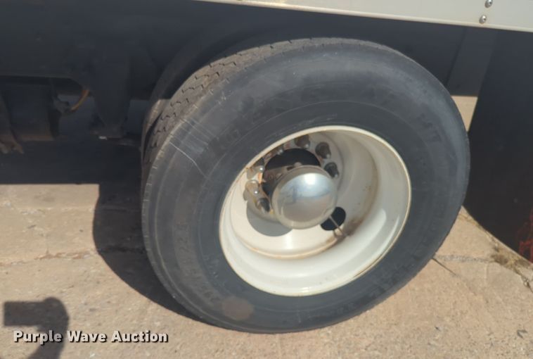 image for item EQ2388 2015 Freightliner Business Class M2 box truck