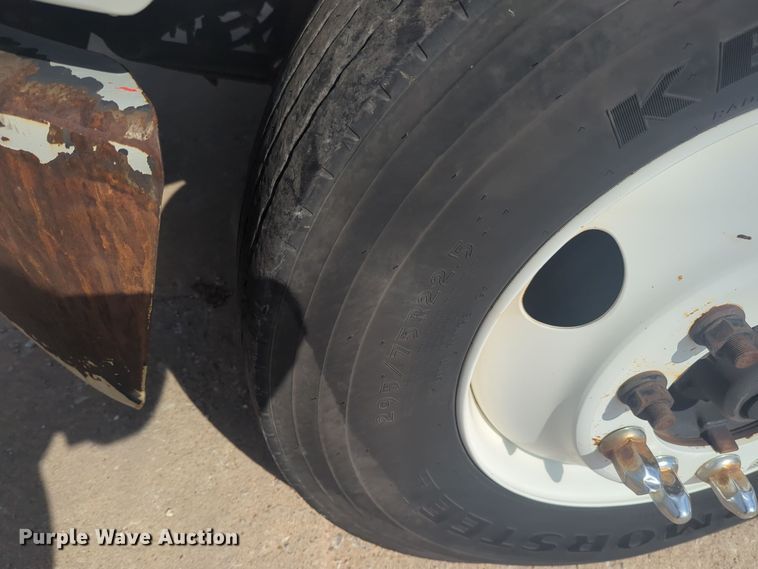 image for item EQ2388 2015 Freightliner Business Class M2 box truck