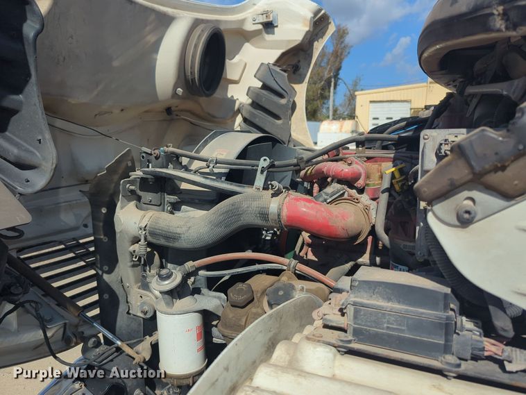 image for item EQ2389 2016 Freightliner Business Class M2 box truck