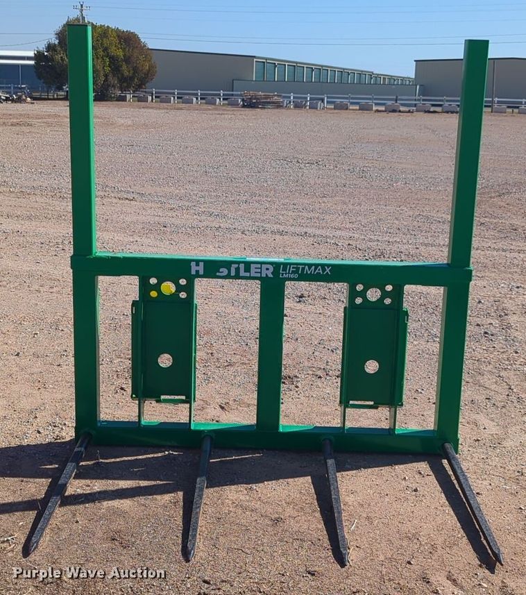 image for item EQ2401 Hustler LM160 bale spear