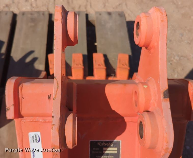image for item EQ2402 Kubota K7789 bucket