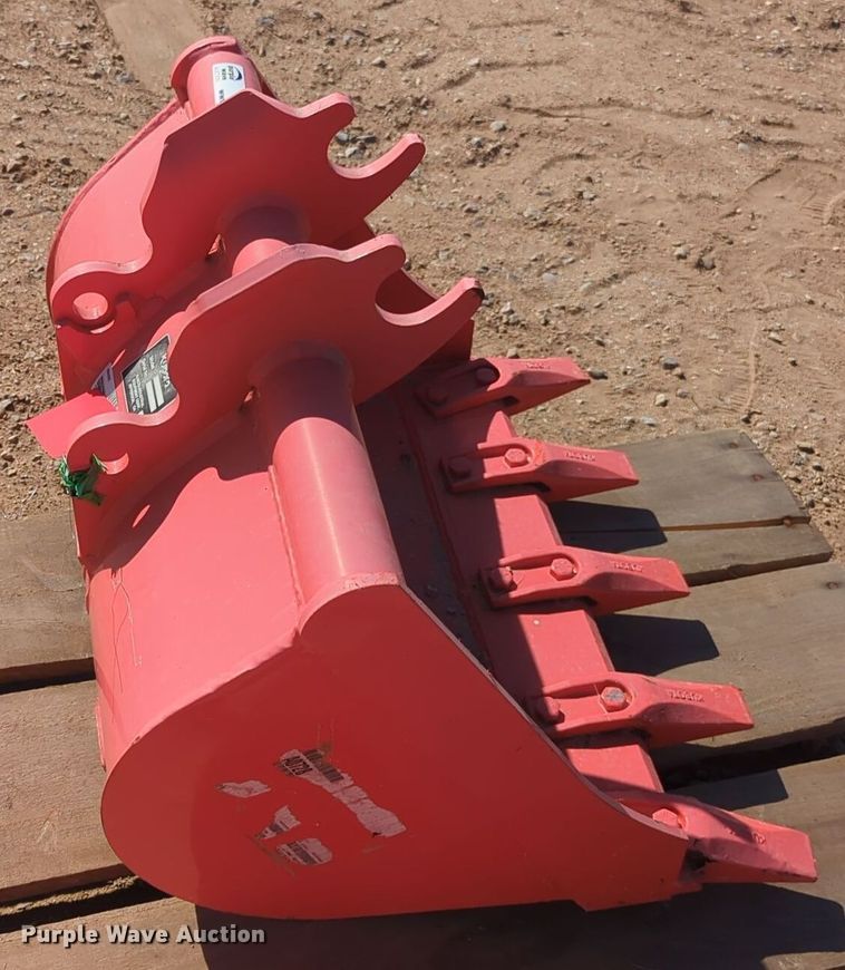 image for item EQ2403 Kubota BT1794 bucket