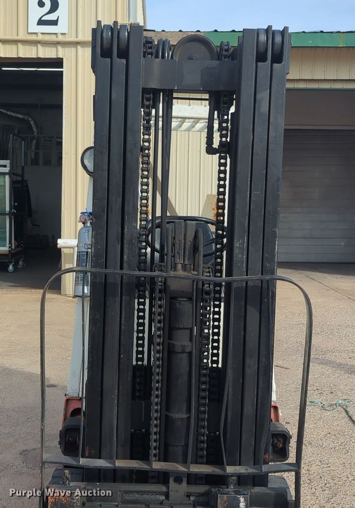 image for item EQ2410 Nissan 3000 forklift