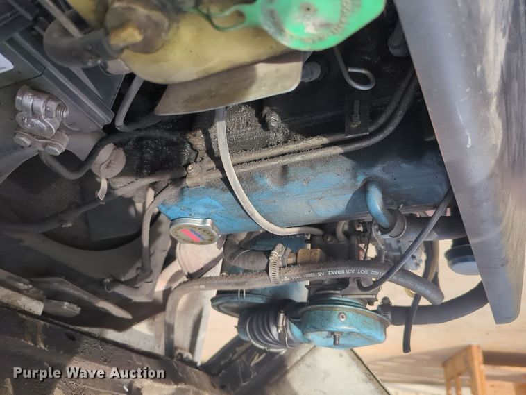 image for item EQ2410 Nissan 3000 forklift