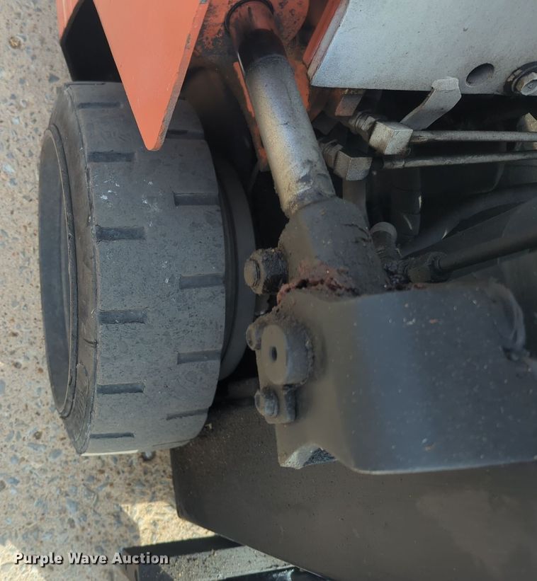 image for item EQ2410 Nissan 3000 forklift