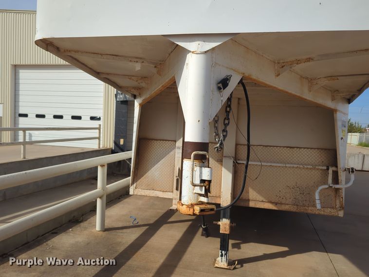 image for item EQ2411 2011 CM enclosed cargo trailer