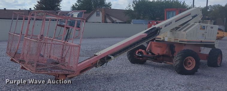 image for item EQ2421 2000 JLG 40H boom lift