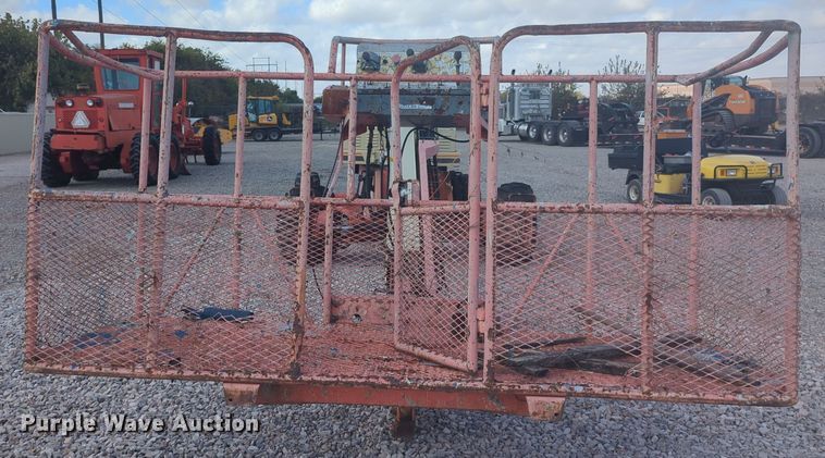 image for item EQ2421 2000 JLG 40H boom lift