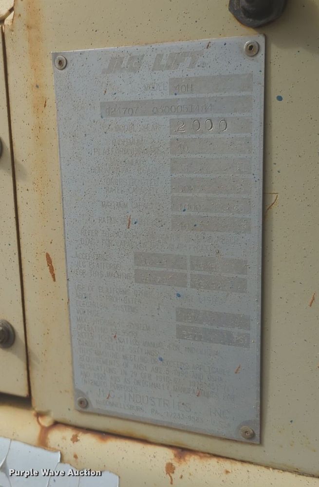 image for item EQ2421 2000 JLG 40H boom lift