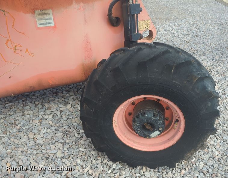 image for item EQ2421 2000 JLG 40H boom lift