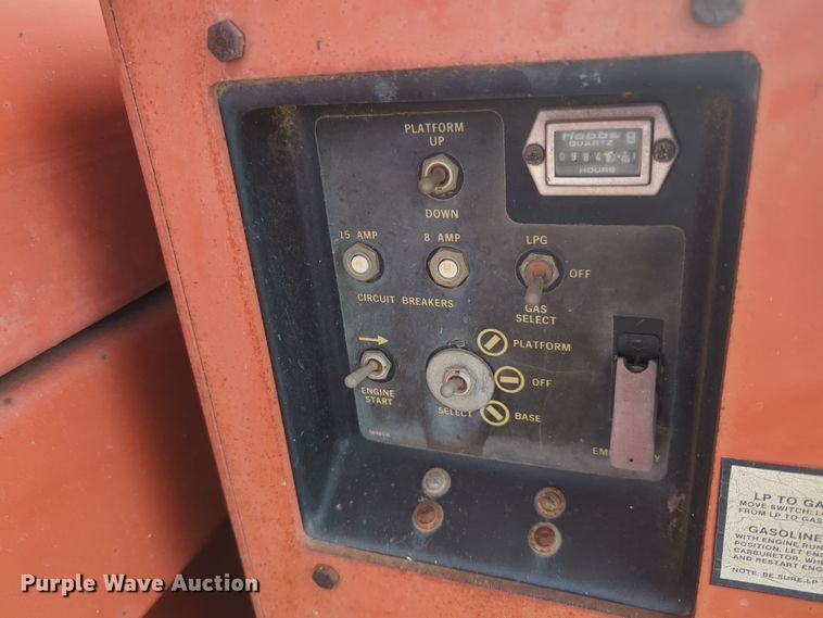 image for item EQ2428 1996 Snorkel SPL3284-4AG scissor lift