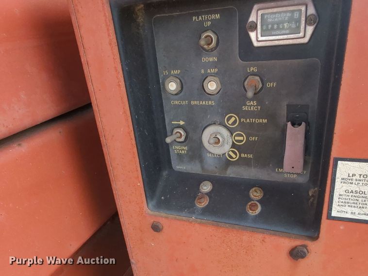 image for item EQ2428 1996 Snorkel SPL3284-4AG scissor lift