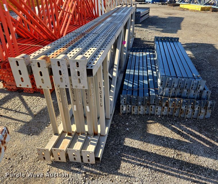 image for item EQ3563 T-Bolt  pallet racking 