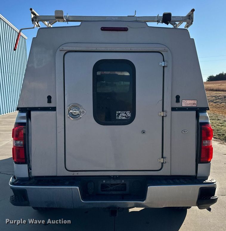 image for item ER8145 2016 GMC Sierra 1500 Double Cab pickup truck