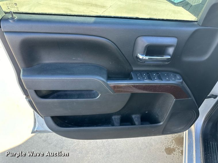 image for item ER8145 2016 GMC Sierra 1500 Double Cab pickup truck