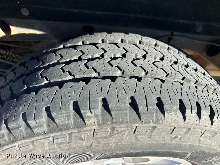 image for item ER8145 2016 GMC Sierra 1500 Double Cab pickup truck