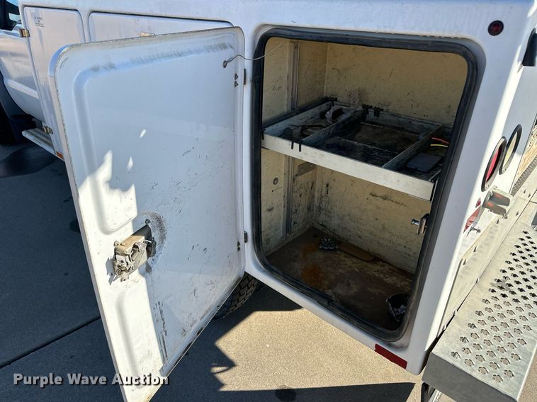 image for item ER8147 2008 Ford F450 Super Duty bucket truck