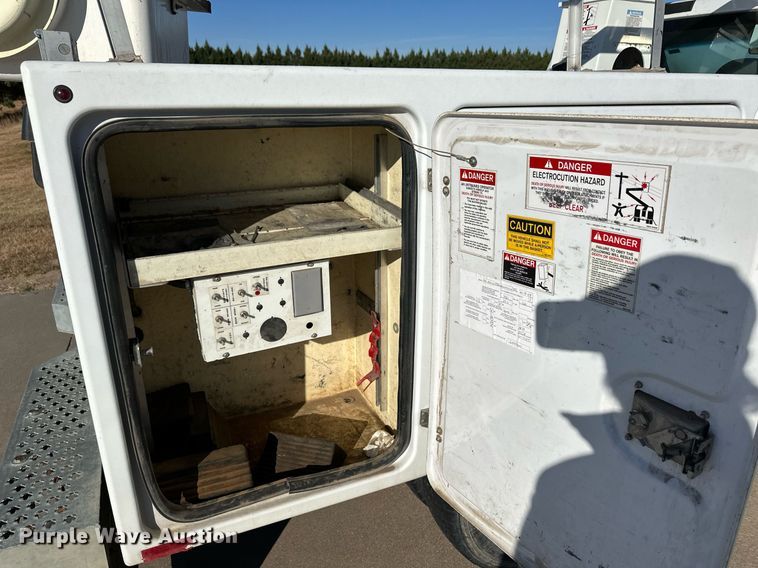 image for item ER8147 2008 Ford F450 Super Duty bucket truck