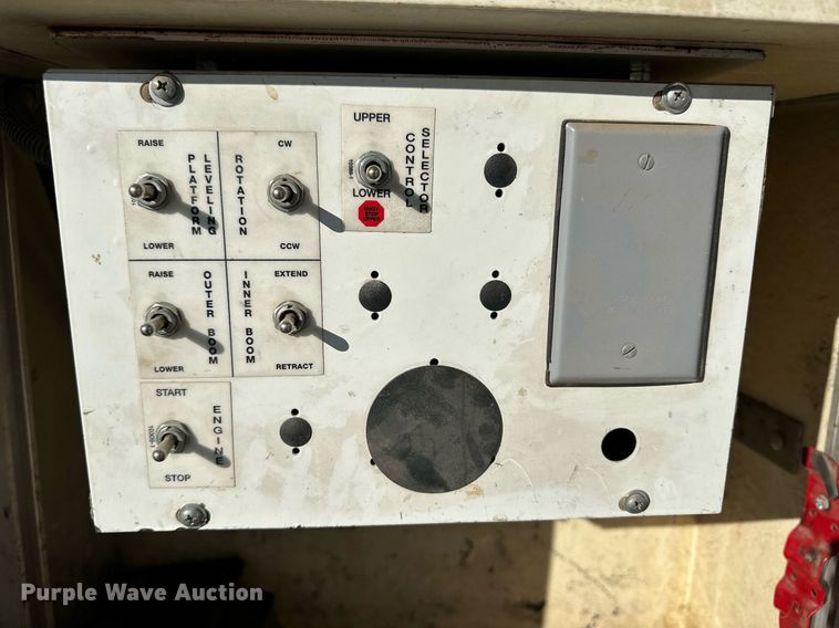 image for item ER8147 2008 Ford F450 Super Duty bucket truck