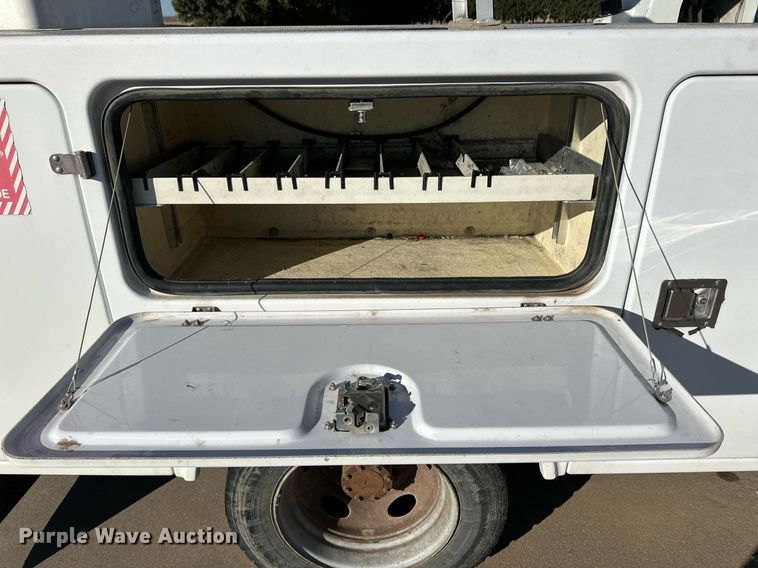 image for item ER8147 2008 Ford F450 Super Duty bucket truck