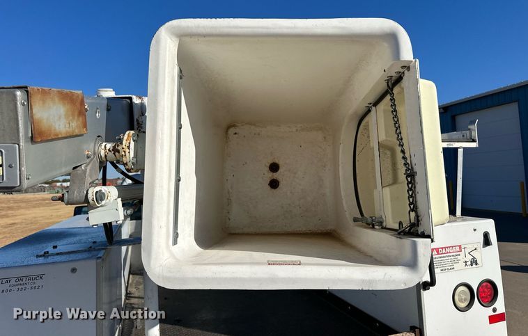 image for item ER8147 2008 Ford F450 Super Duty bucket truck